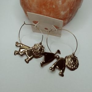 3D Lion Articulated Gold Tone Hoops  Earrings Casual